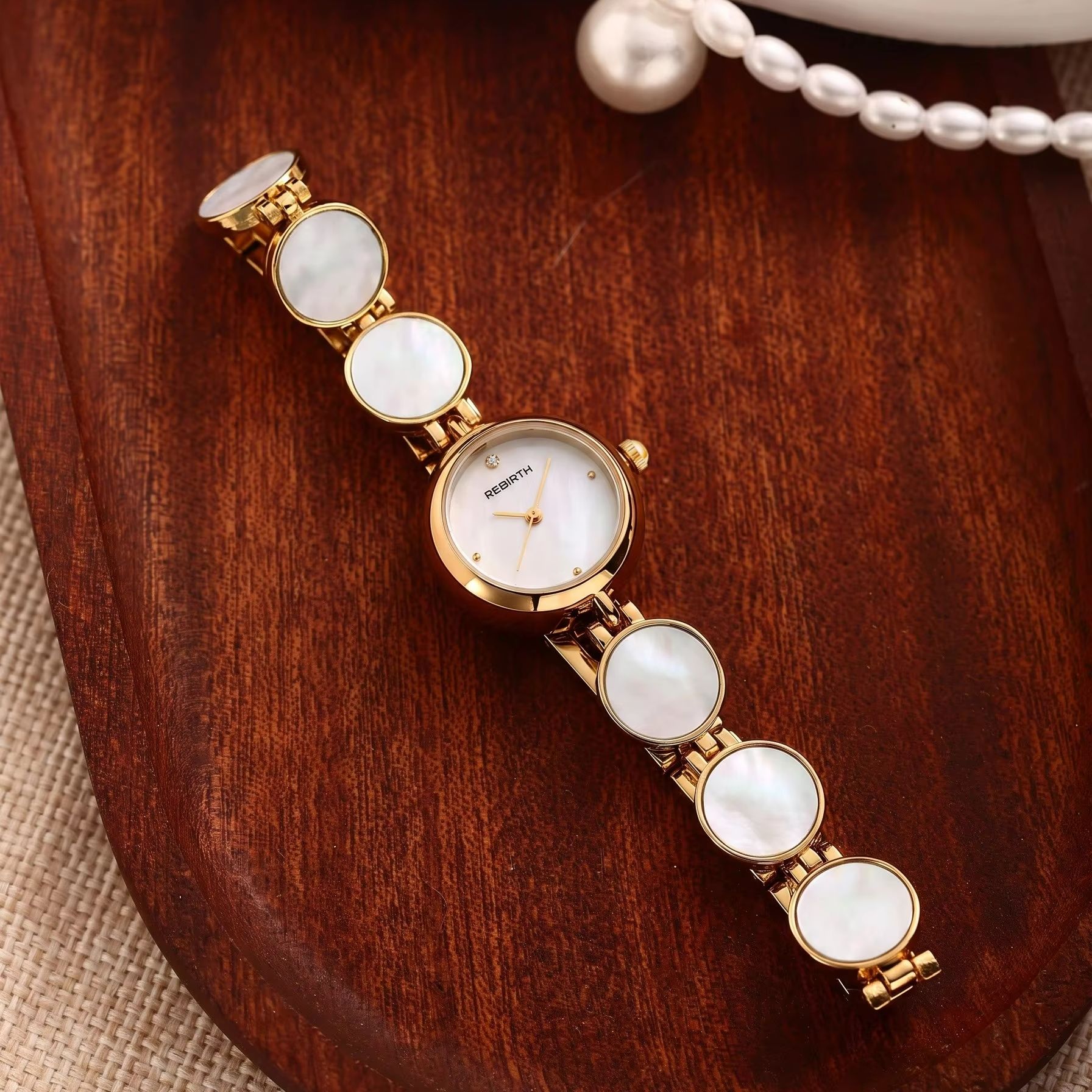 Luxury-style women's quartz wa - Jewelry Diamond Watches ulasan dan harga